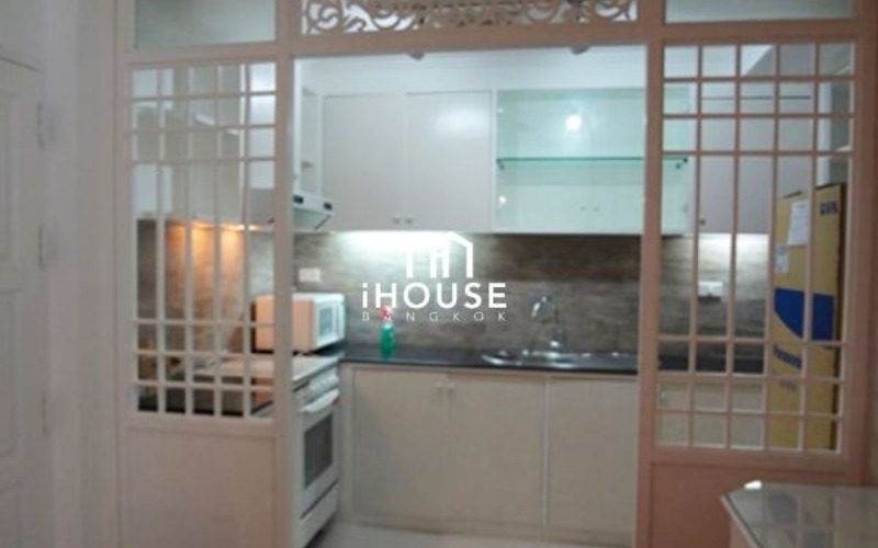 Sukhumvit House